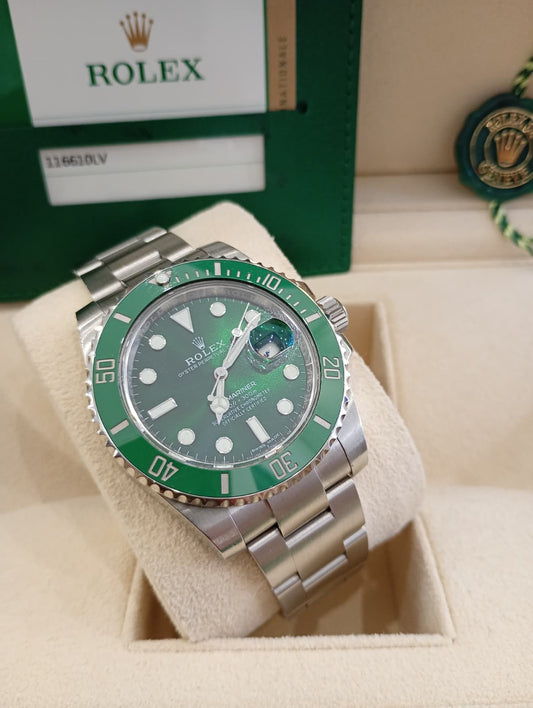 ROLEX Submariner Hulk