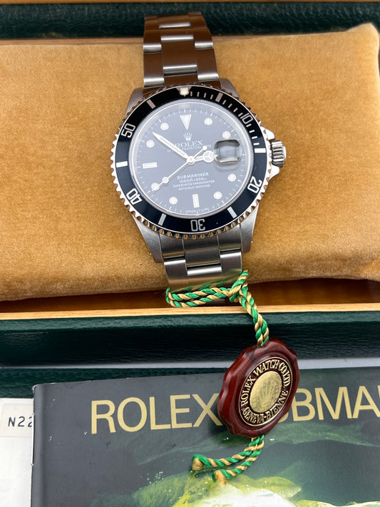 Rolex Submariner Date 16610
