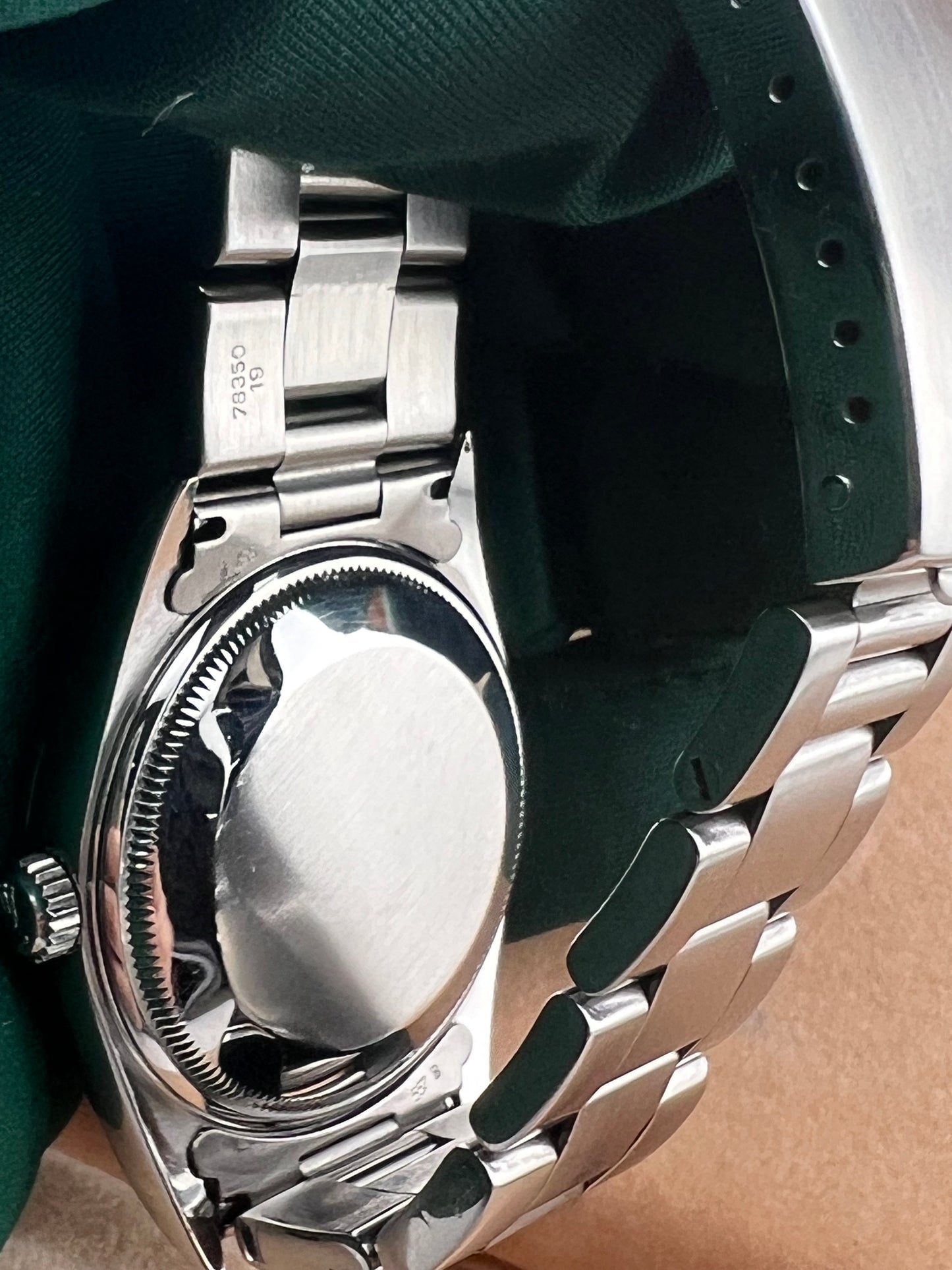 Rolex Oyster Perpetual Date 15200